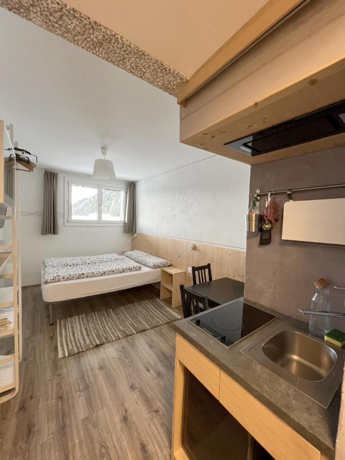 Bizstyle Apartment เซลวาดีวัลการ์เดนา ภายนอก รูปภาพ